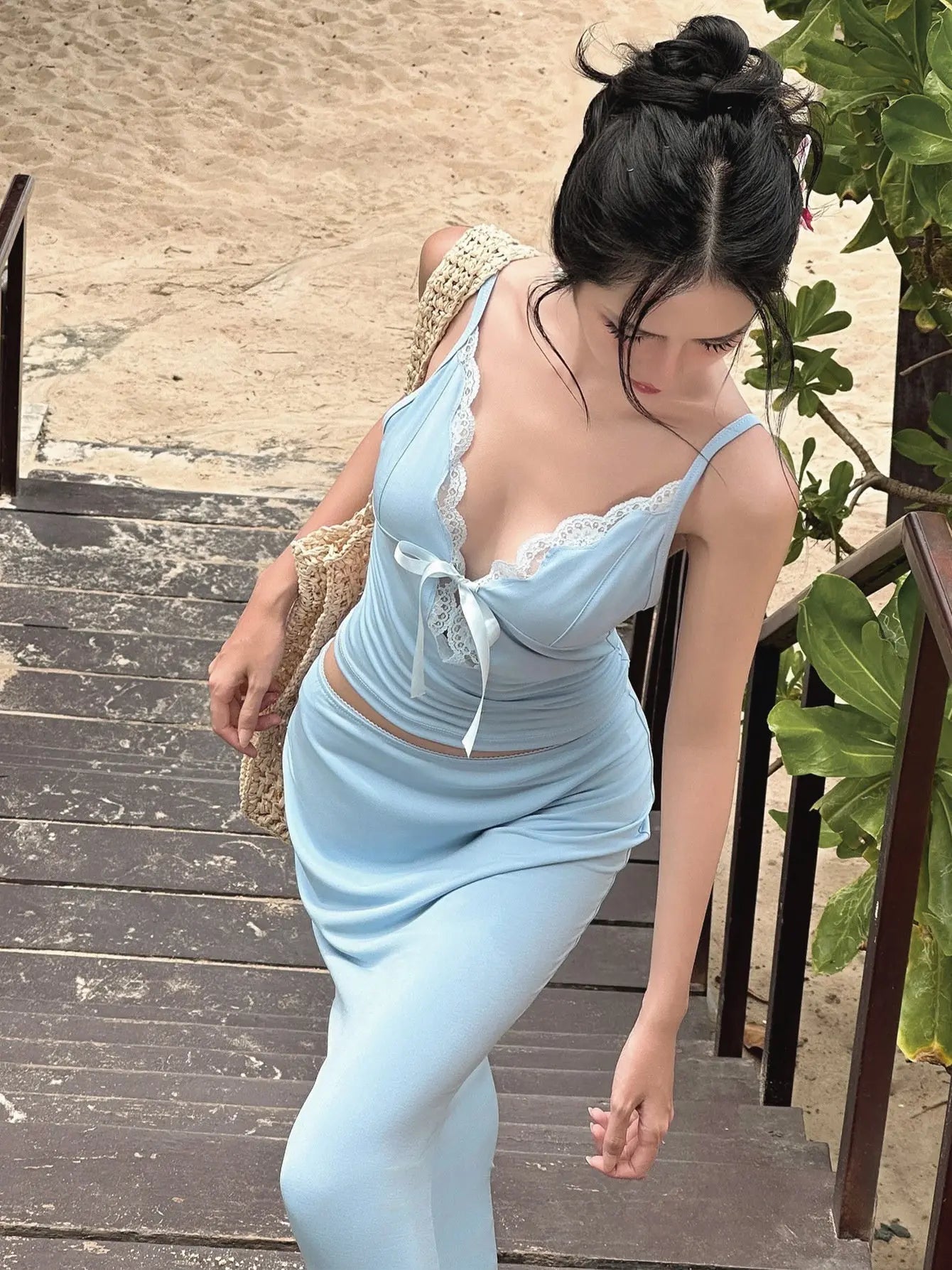 Azure Lace Slip Midi Set Carilie