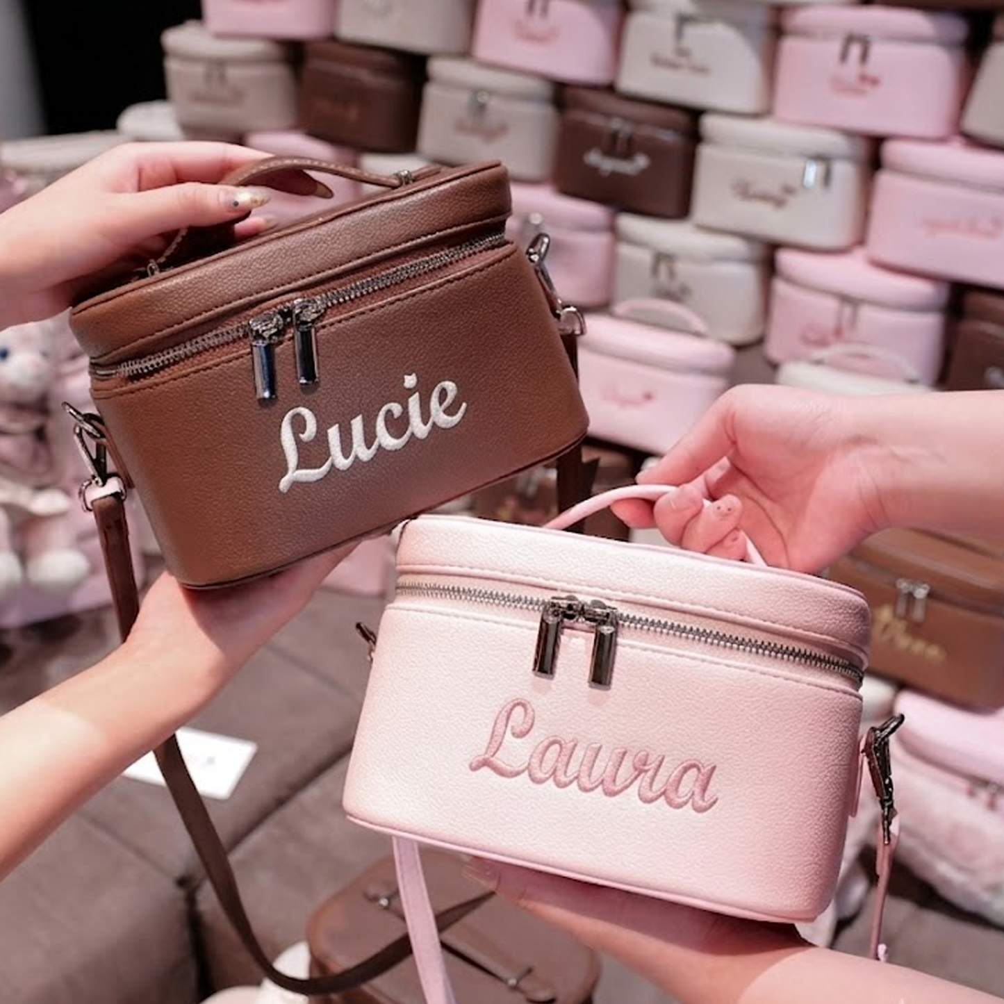 Personalized Leather Vanity Case | Custom Name Makeup Travel Box Carilie