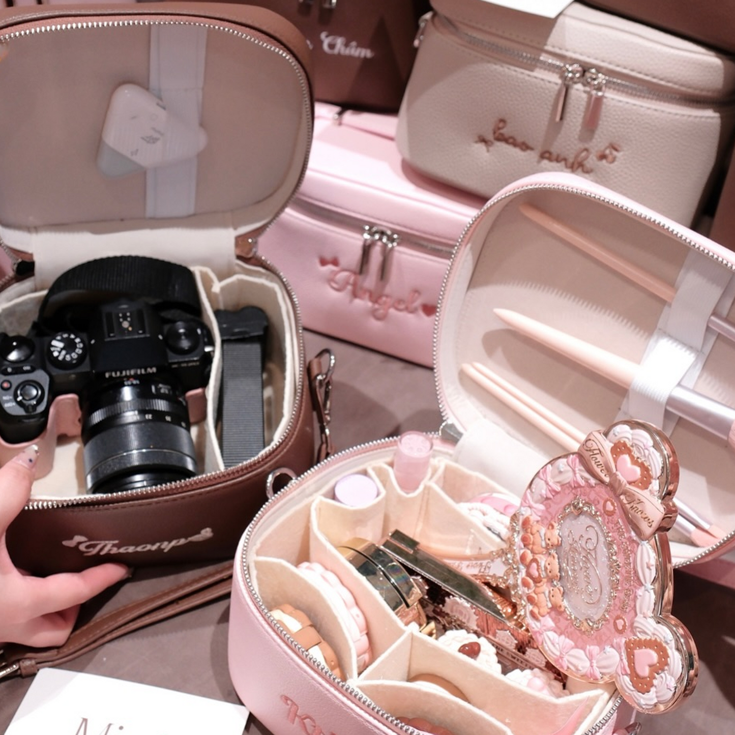 Personalized Leather Vanity Case | Custom Name Makeup Travel Box Carilie