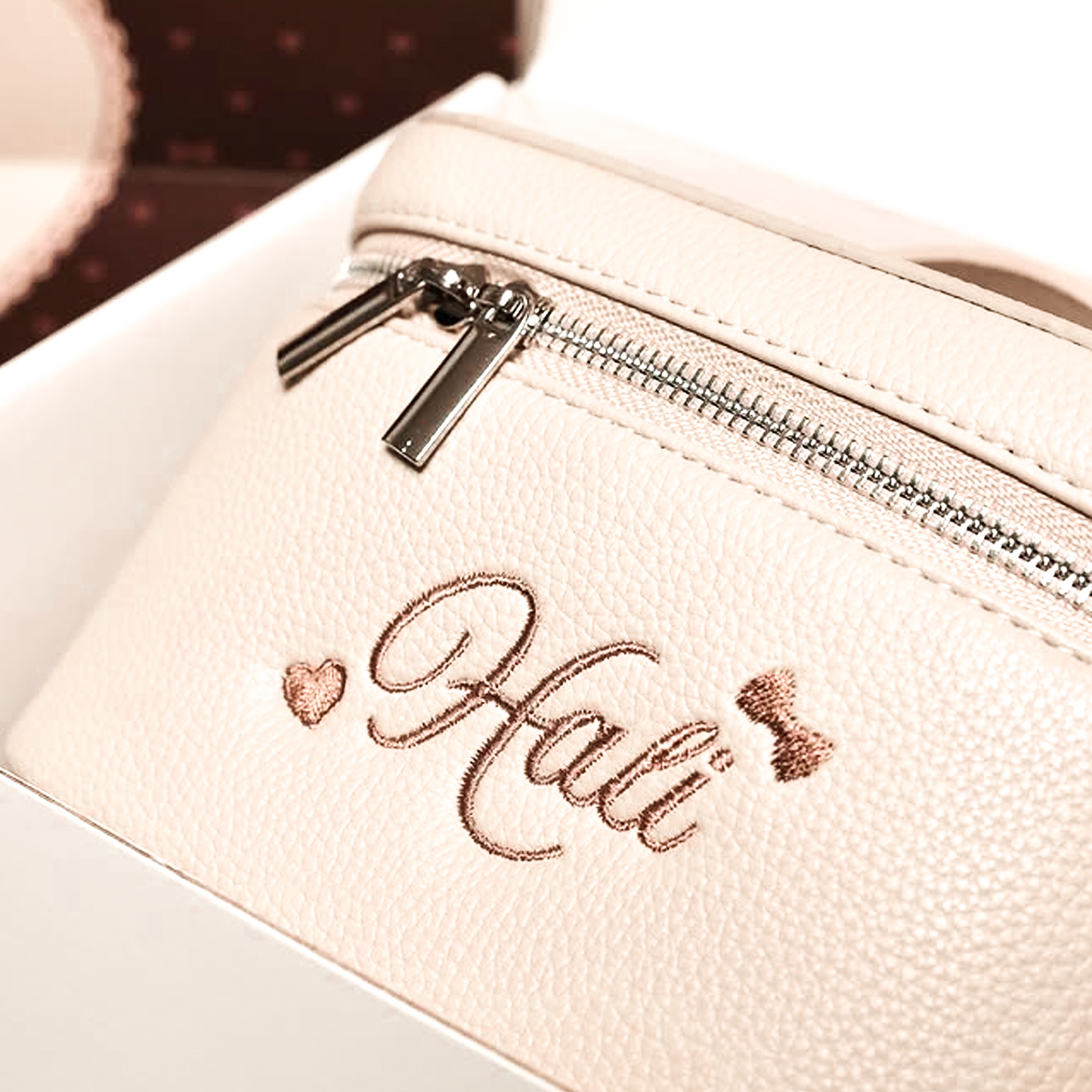 Personalized Leather Vanity Case | Custom Name Makeup Travel Box Carilie